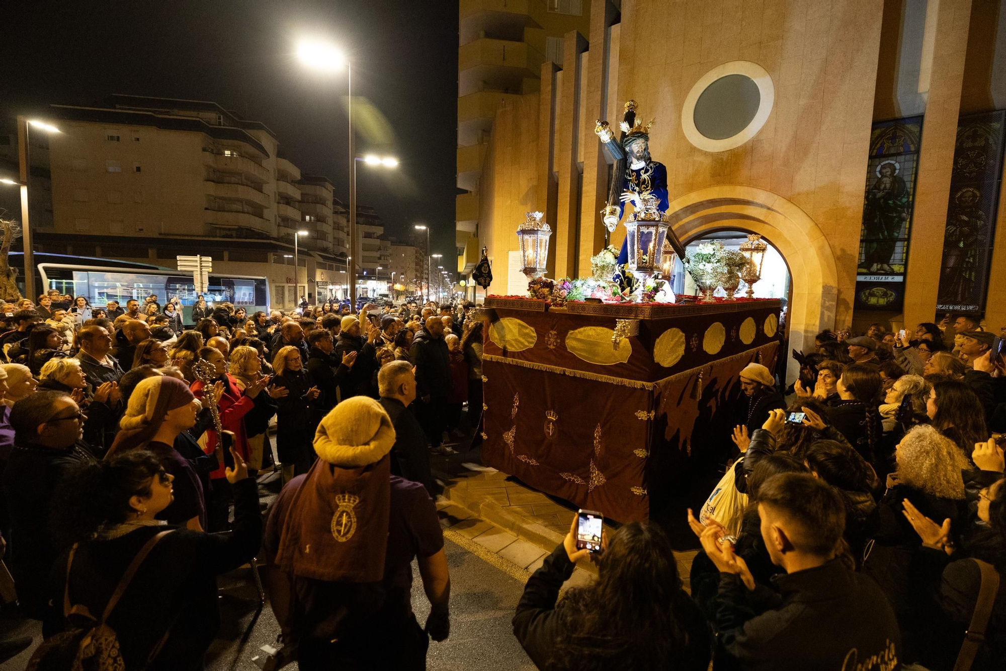 El Jesús del Gran Poder sube a costal a la Catedral