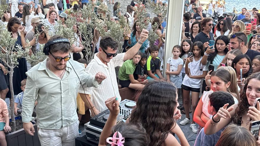The Tyets inicien la nova gira &quot;Coffee Parties&quot; amb una sessió-concert a Cadaqués