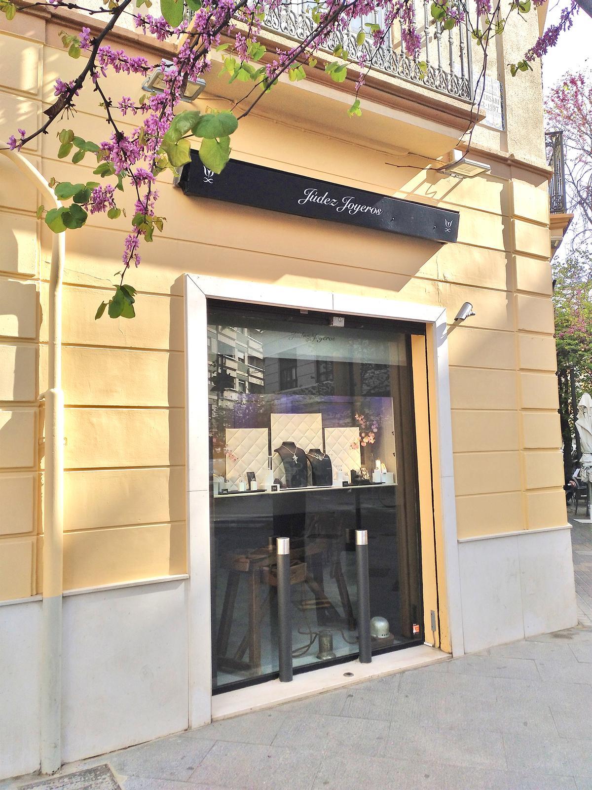 Fachada de Júder Joyeros en la Calle Cirilo Amorós, 31 de Valencia.