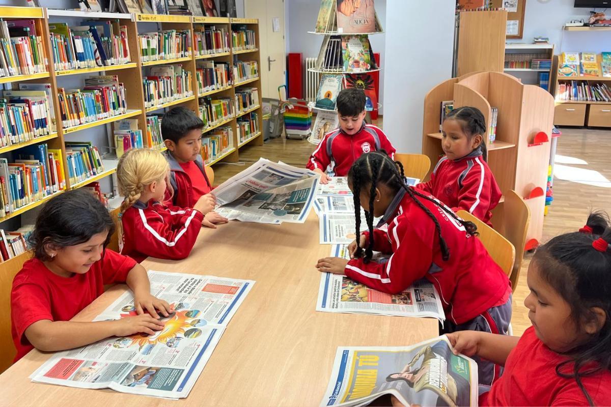 Los niños del colegio Capitán Cortés de Carabanchel dialogan sobre la Navidad