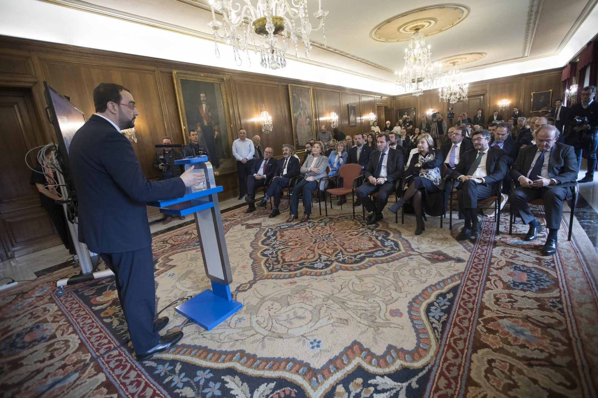 EN IMÁGENES: Así ha sido la visita a Avilés de Óscar Puente, ministro de Transportes y Movilidad Sostenible