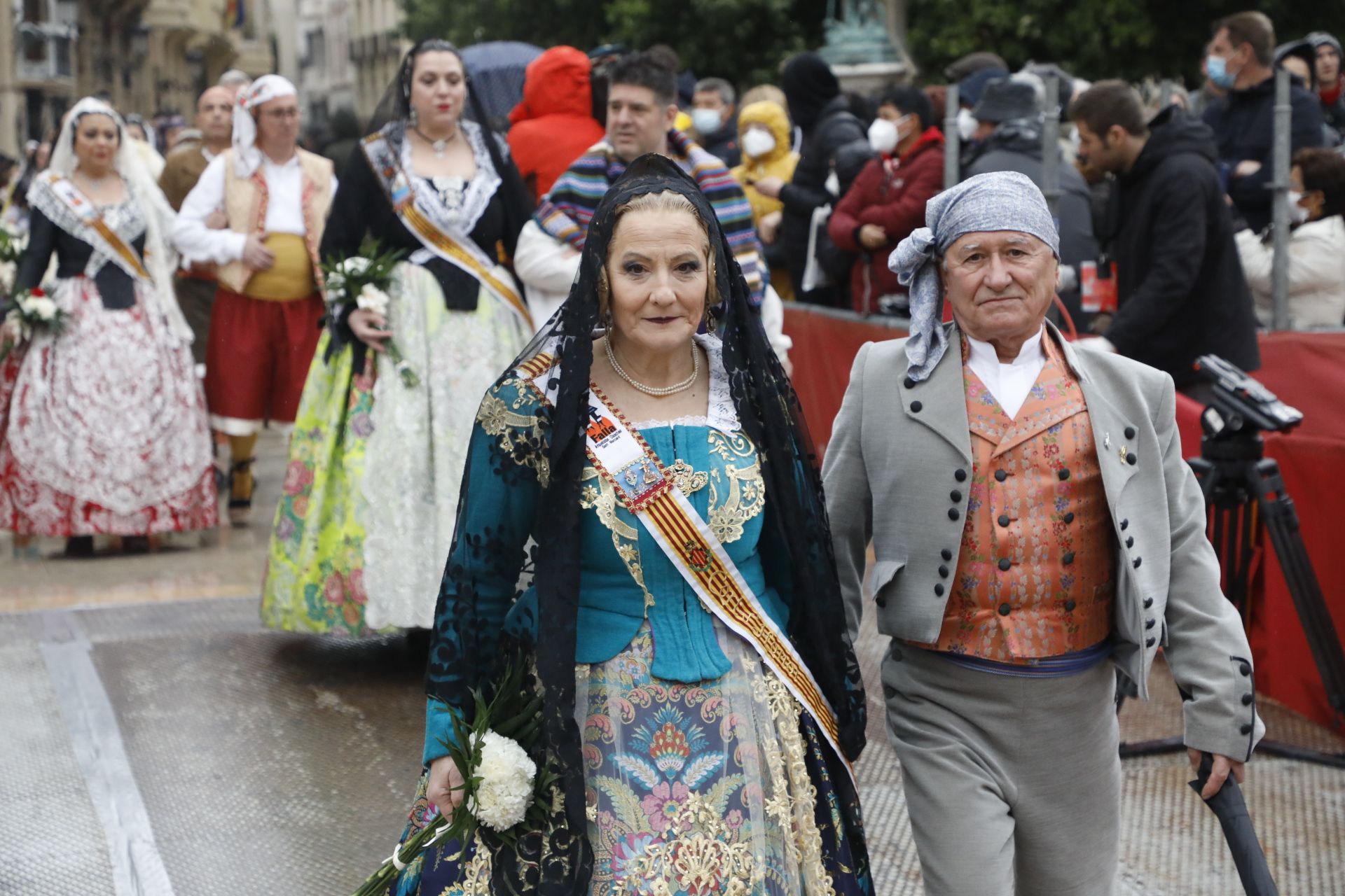 Búscate en el primer día de ofrenda por la calle de Quart (entre las 17:00 a las 18:00 horas)