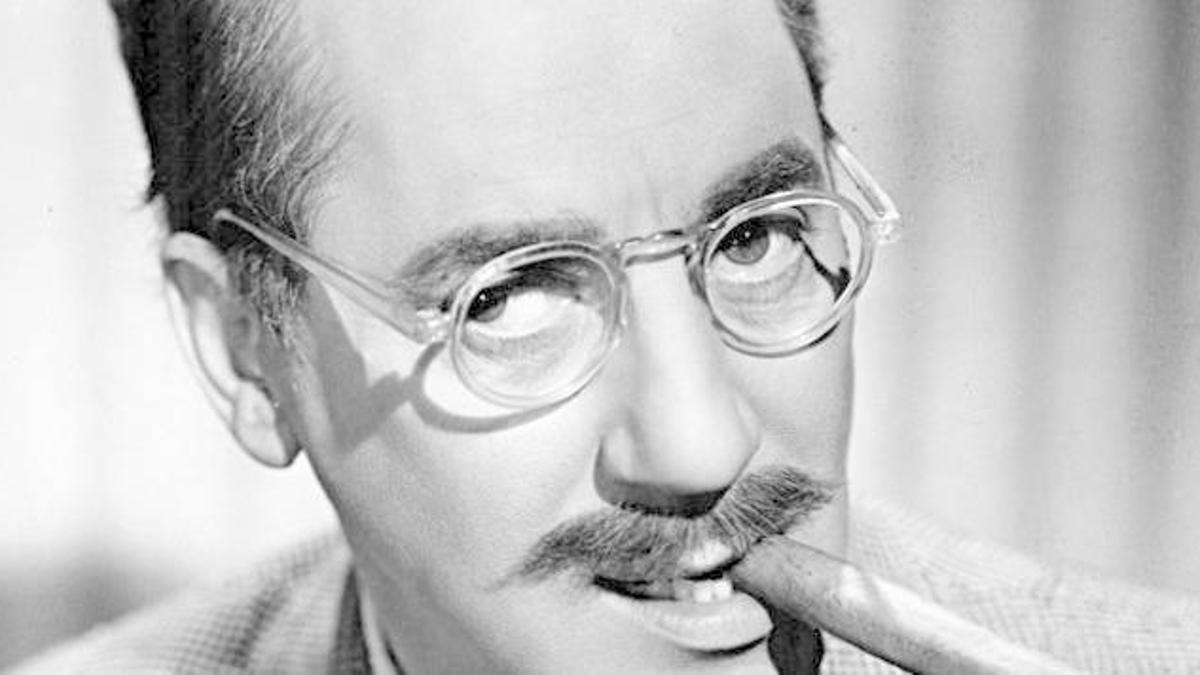 Groucho Marx murió el 19 de agosto de 1977 en Los Ángeles.