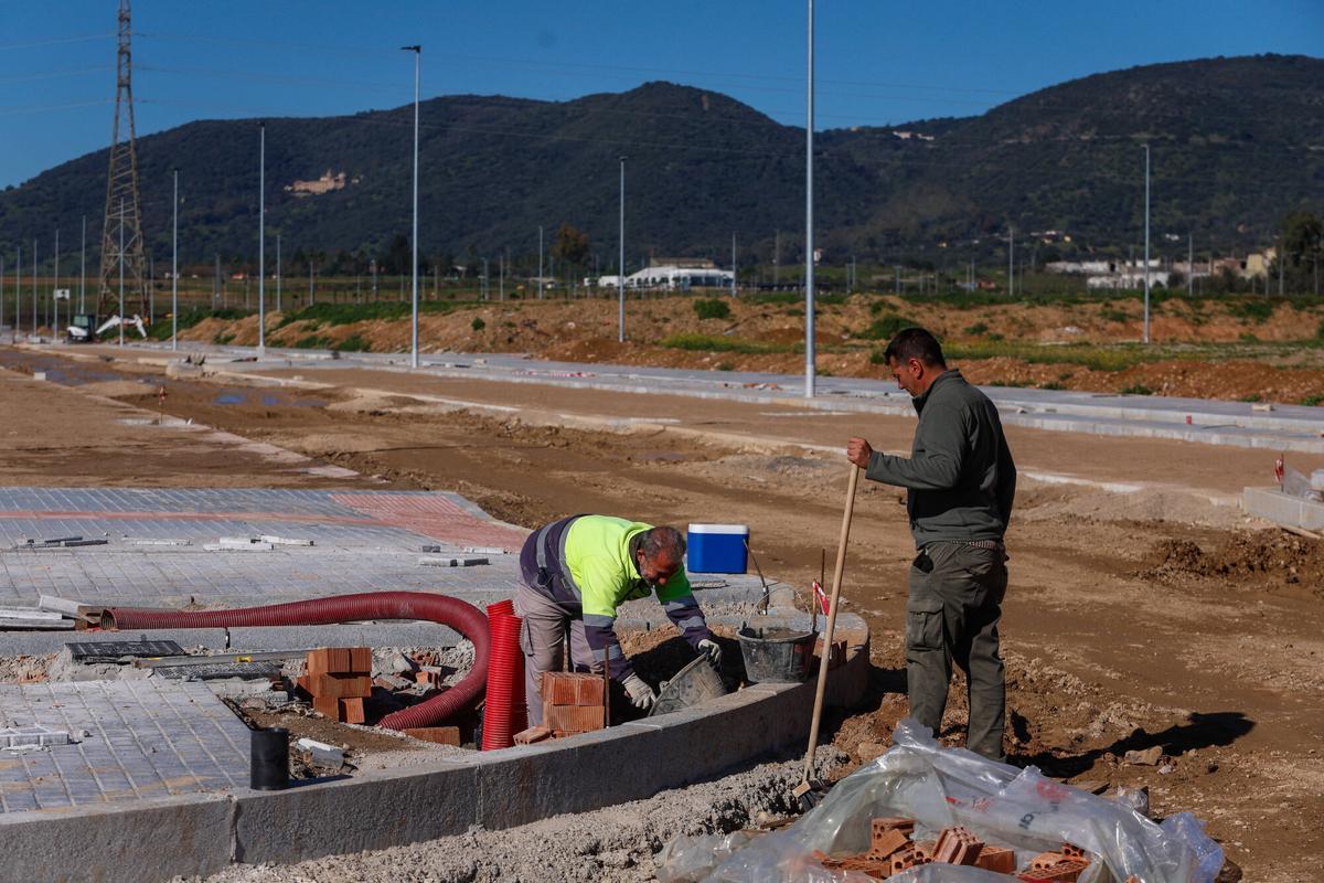 Córdoba. Viviendas de nueva construcción, obras, pisos, bloques. Huerta Santa Isabel Oeste