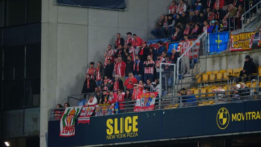 Aficionados del Sporting desplazados A Cádiz. | FACTORÍA 9