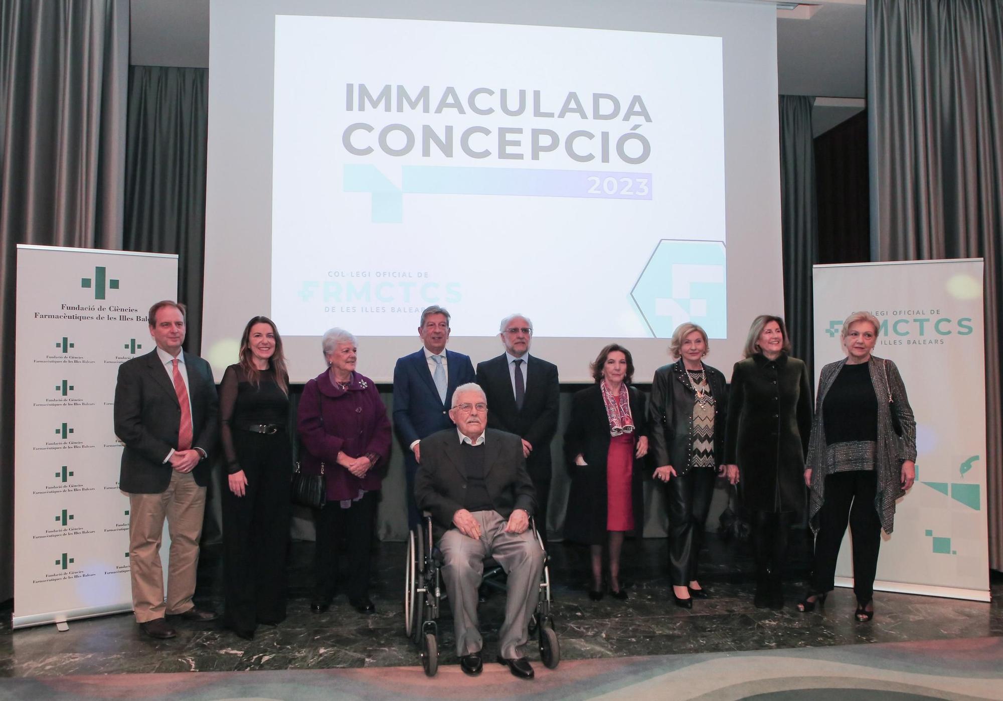 FOTOS | Los farmacéuticos de Baleares reclaman un papel más activo en la asistencia sanitaria pública