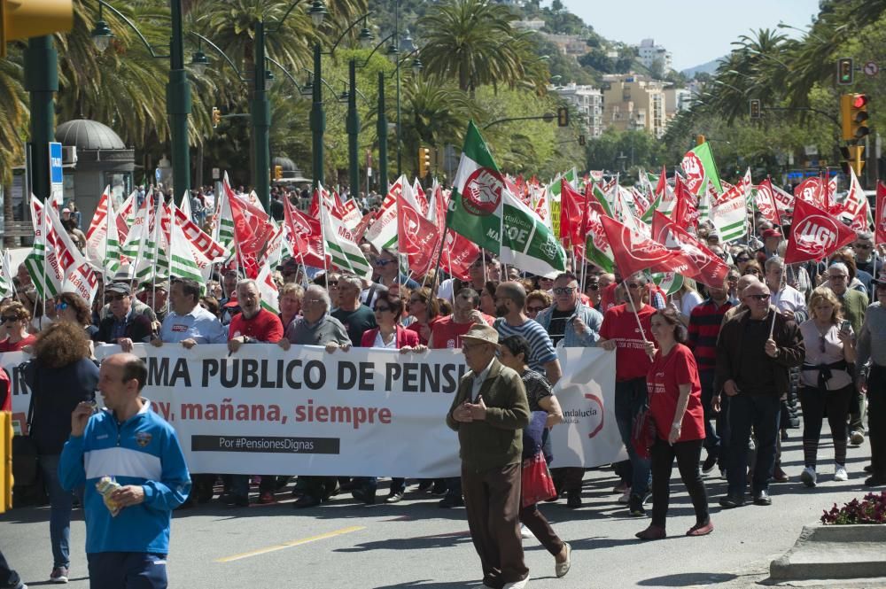 Los jubilados malagueños se concentran para defender las pensiones