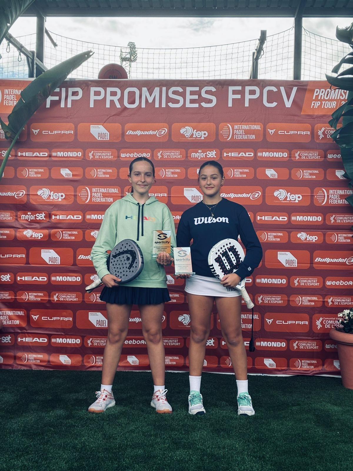 Vera Domínguez y Martina Cao, en Valencia.