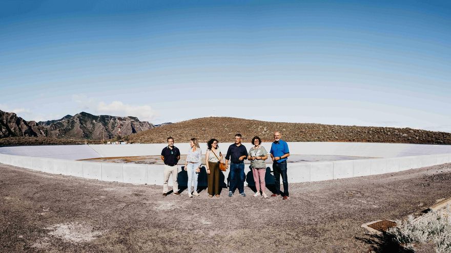 The Taco Mountain reservoir supplies reclaimed water to more than 1,300 hectares on Isla Baja