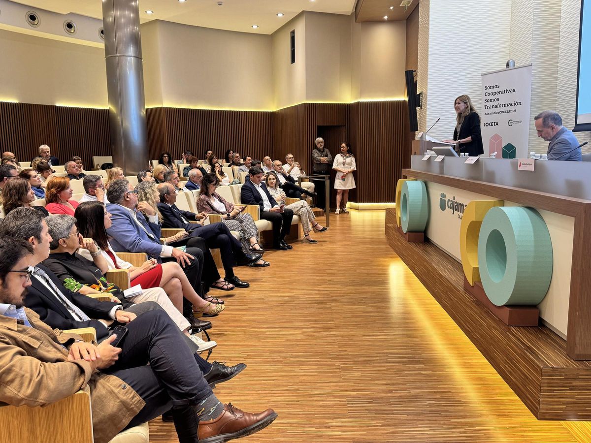 La consejera de Empresa, Empleo y Economía Social, Marisa López Aragón, clausuró el acto.