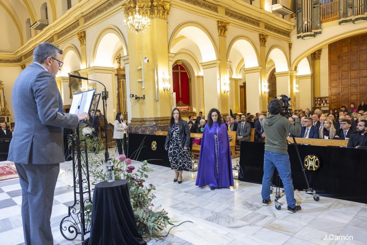 Estas son las mejores imágenes del pregón de la Semana Santa de Torrevieja a cargo de Eva Fernández Huéscar Estas son las mejores imágenes del pregón de la Semana Santa de Torrevieja a cargo de Eva Fernández Huéscar