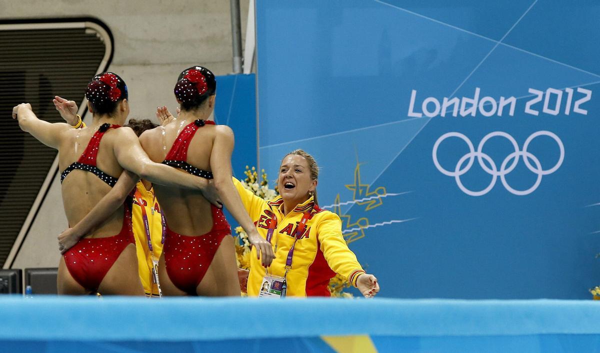 Andrea Fuentes y Ona Carbonell con Anna Tarres en Londres 2012
