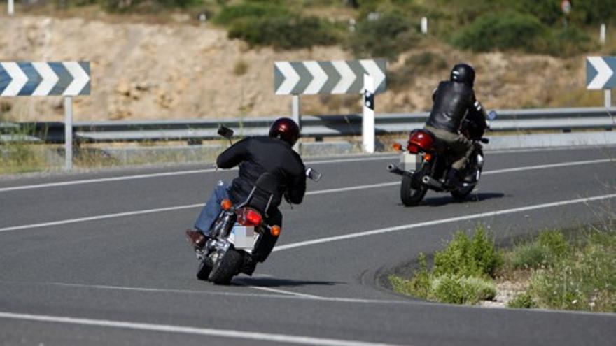 Baja a la mitad la cifra de motoristas muertos en carretera