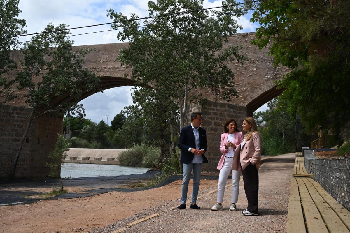 Otra foto de la visita.