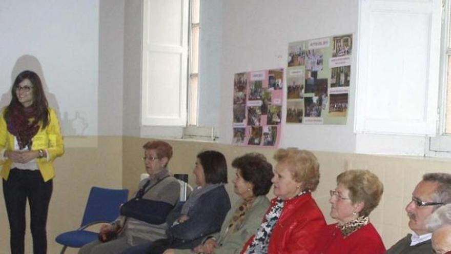 Desarrollo del seminario organizado ayer sobre alzhéimer.