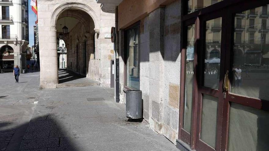 Antigua sucursal de Caja Duero en la Plaza Mayor.