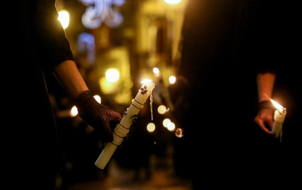 Varios momentos de la procesión que se celebró en honor al apóstol en Benidorm.