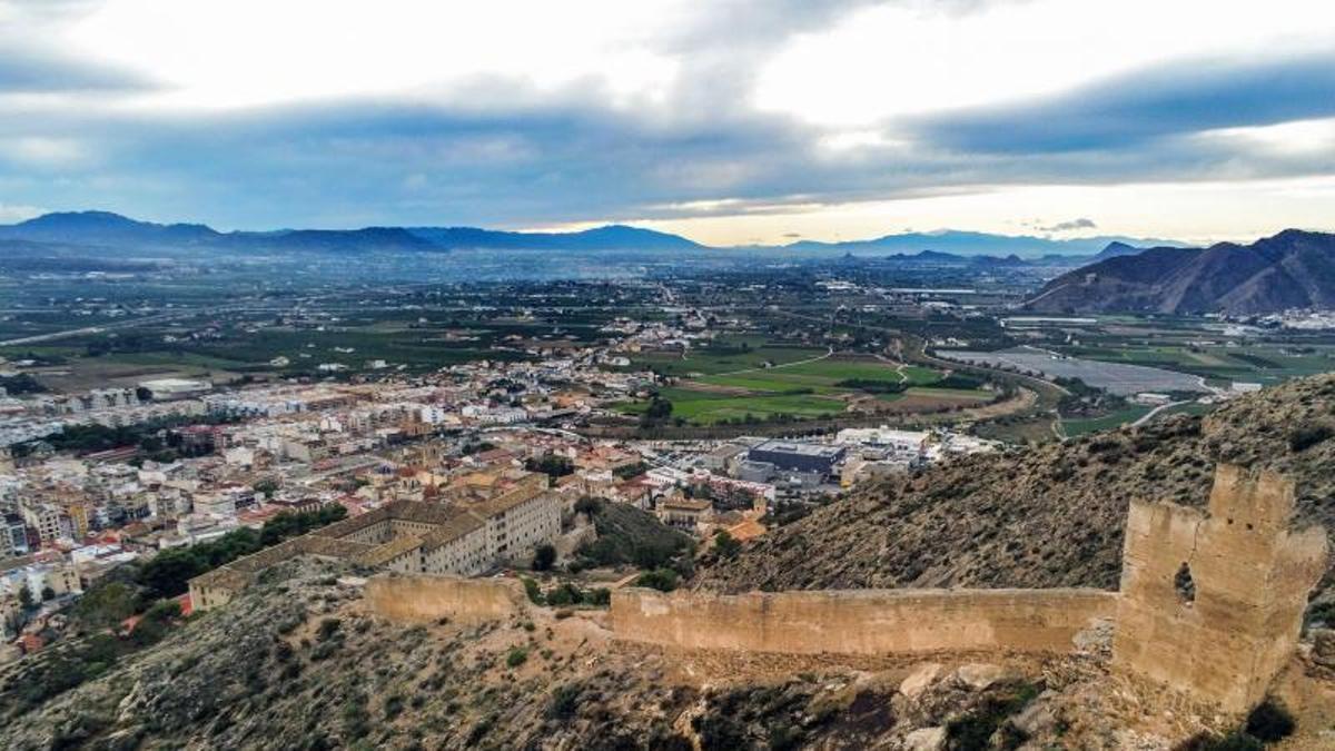 Orihuela prepara las primeras excavaciones arqueológicas en el Castillo-Alcazaba