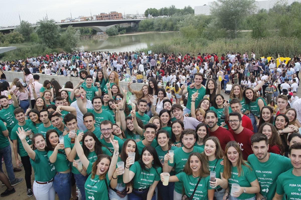 FOTOGALERIA / Botellón en el Arenal