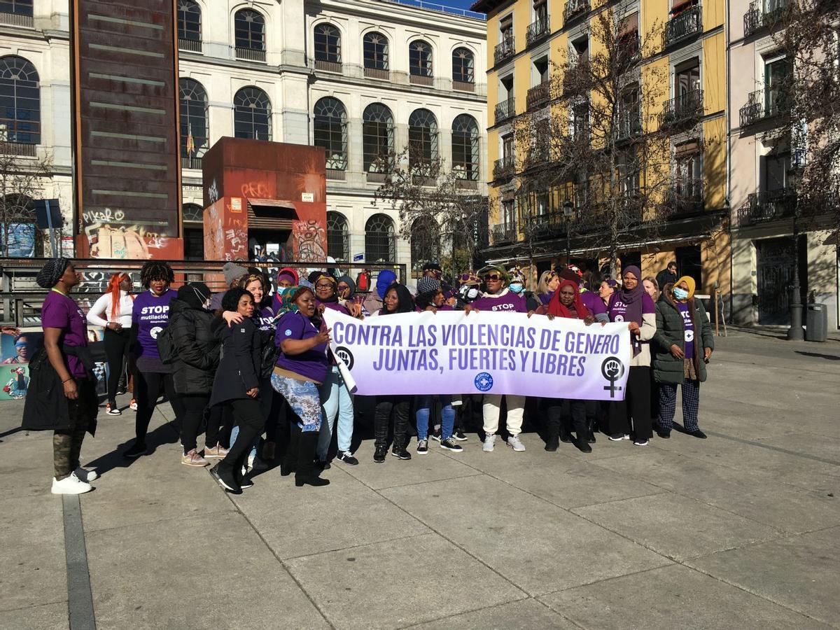 Manifestación de Médicos del Mundo en torno al Día Internacional de la Tolerancia Cero con la Mutilación Genital Femenina.