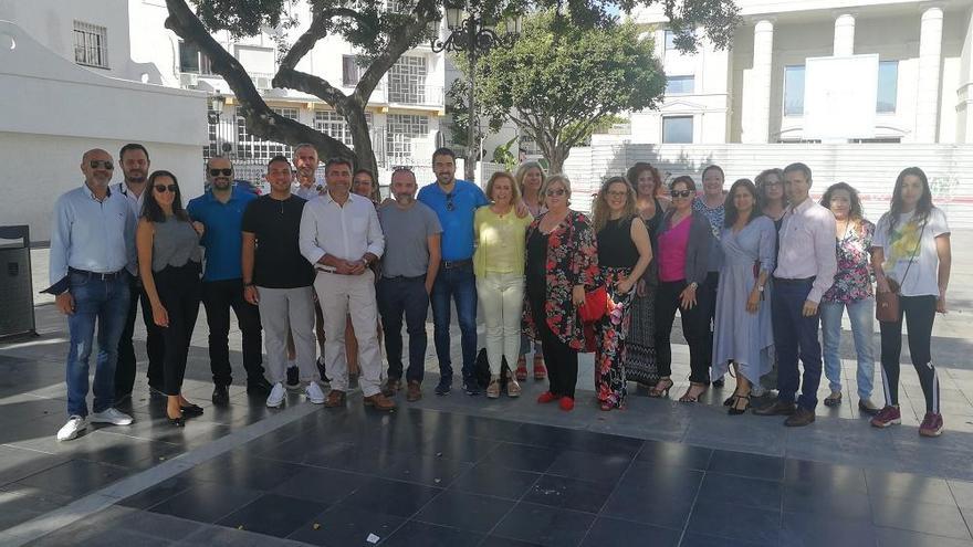 Adolfo Trigueros, con la nueva junta directiva del Círculo de Empresarios de Torremolinos.