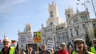 Miles de personas de toda España exigen en Madrid pensiones públicas dignas y rechazan su privatización