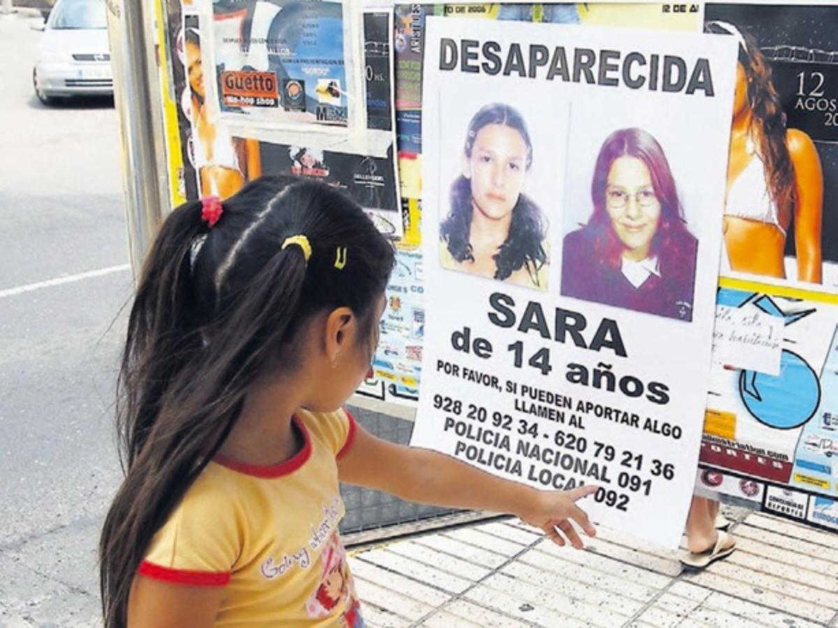 Carteles de la desaparición de Sara Morales en Escaleritas