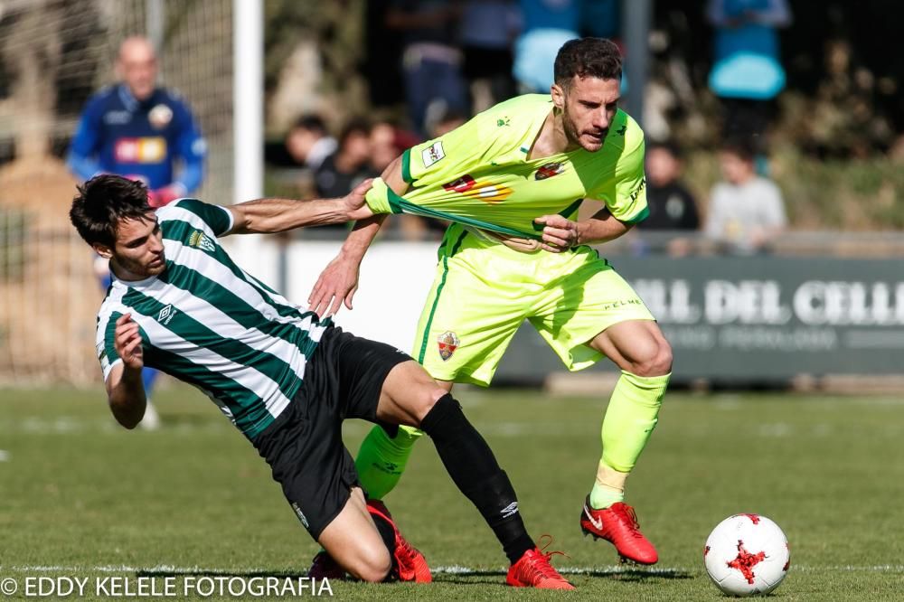 El Elche vuelve a las andadas y cae derrotado en Peralada (1-0).