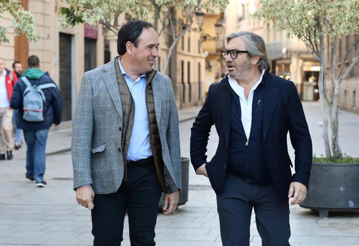 Pérez Llorca llega al Palau