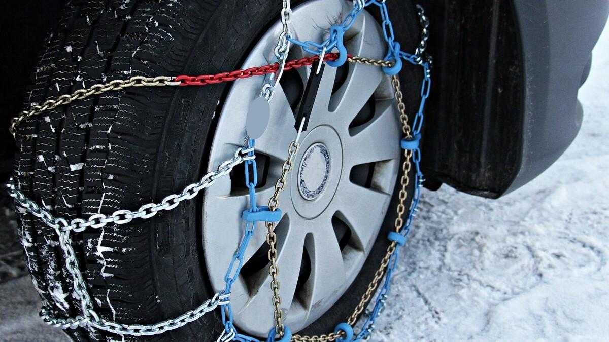 Cadenas de nieve en un vehículo