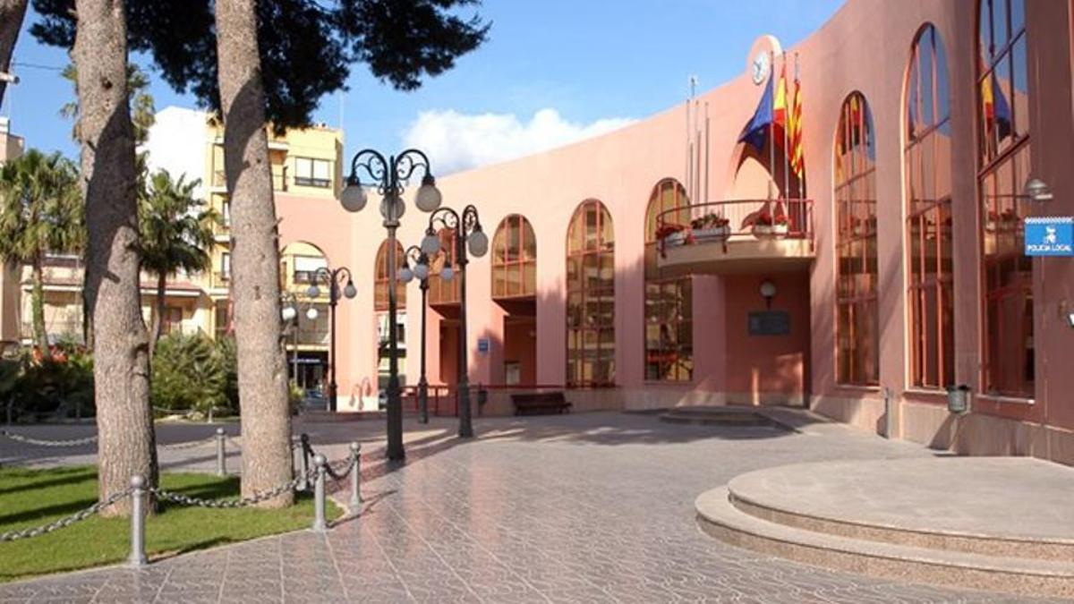 El ayuntamiento ofrece 500 euros a quien emprenda en Teula Moraira.