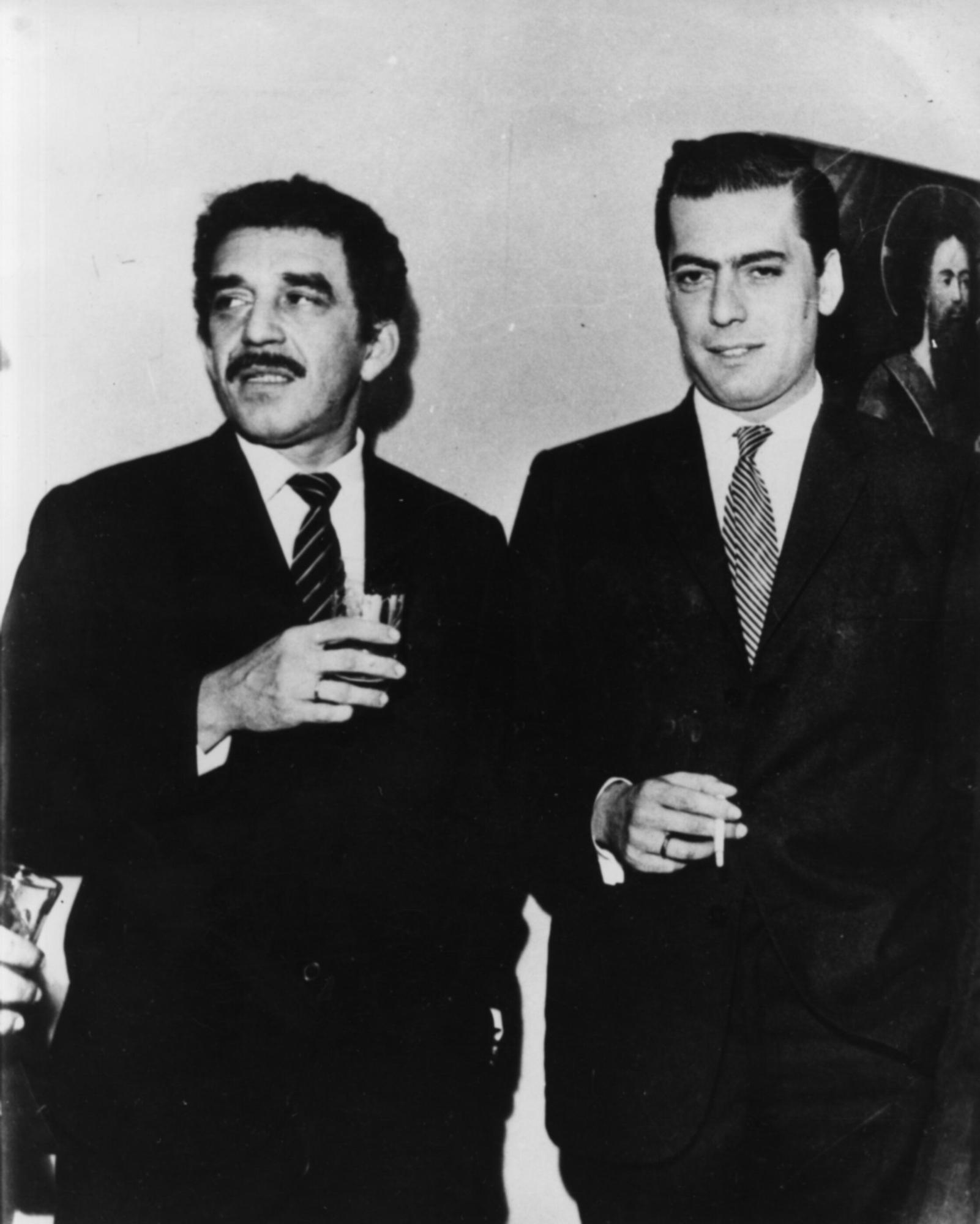 Gabriel García Márquez y Mario Vargas Llosa en Lima, en 1967.