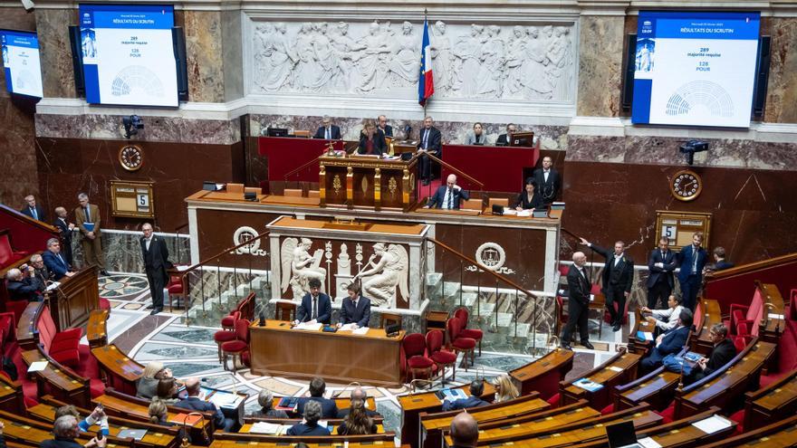 &quot;Hasta seis copas al día&quot; y sobredosis por éxtasis líquido, los excesos de la Asamblea Nacional francesa