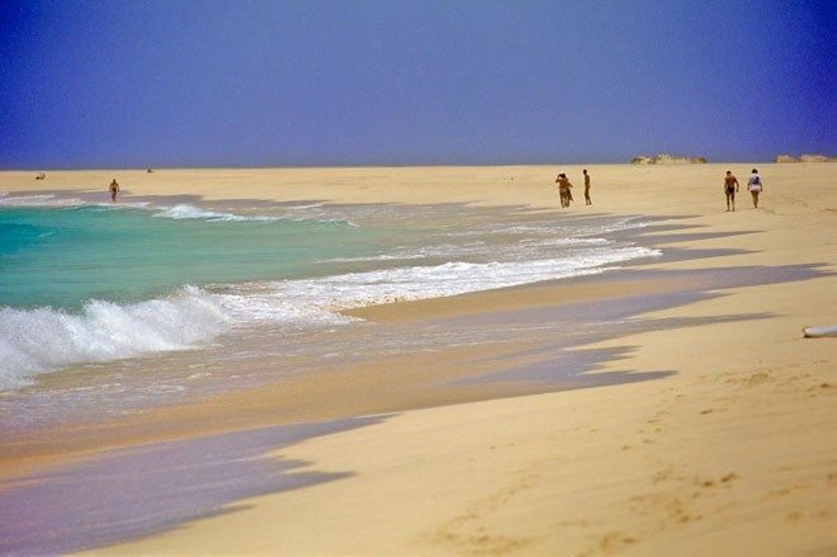 Isla de arena blanca y fina en Cabo Verde.