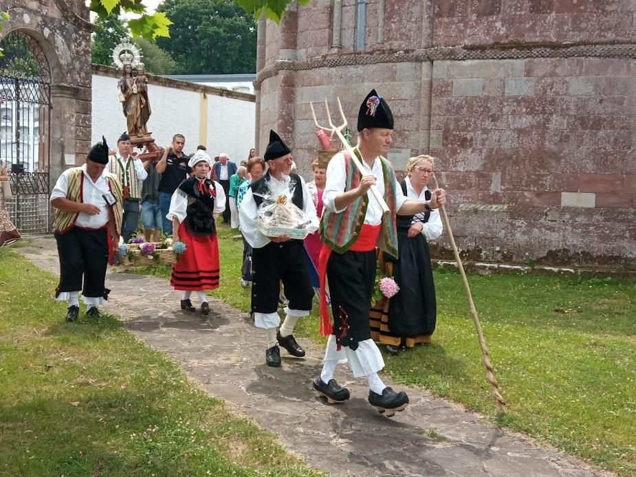 LNE Procesi�n del Carmen en Amandi.jpg