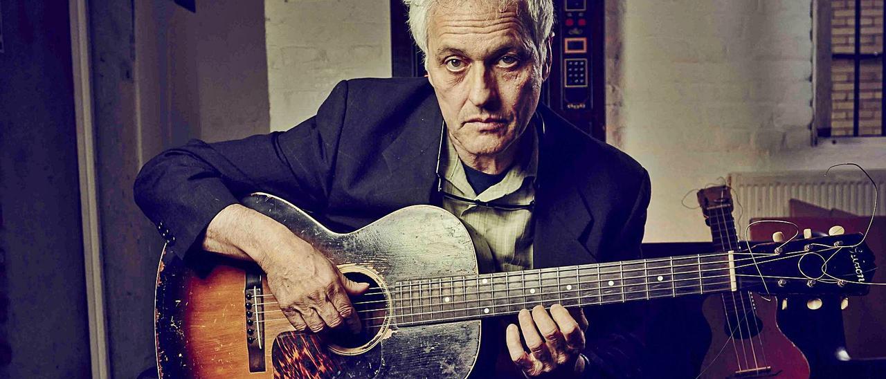 El guitarrista Marc
Ribot.  información