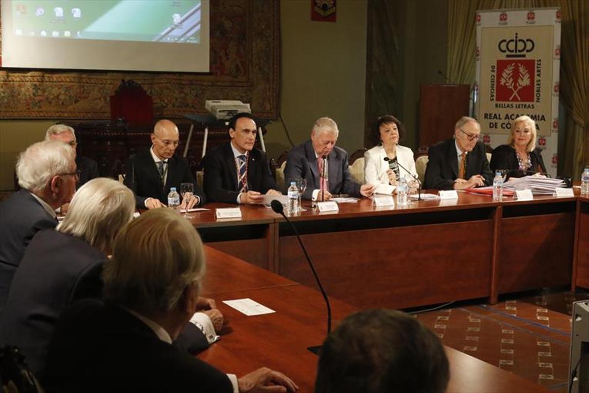Inicio de curso «frenético» en la Real Academia