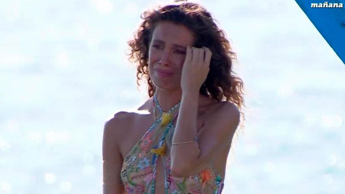 Laura Madrueño, de regreso España, habla claro tras los rumores de separación de su marido: fotografiada trasladando sus enseres personales a la casa de sus padres