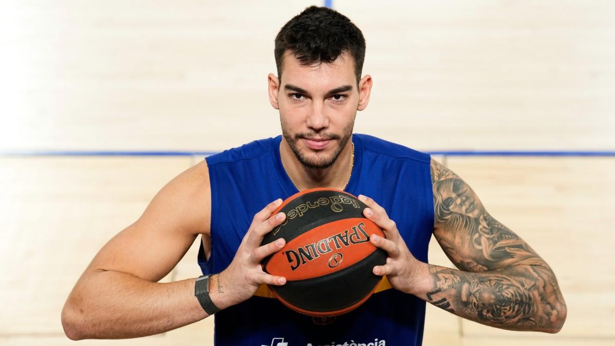 Willy Hernangómez quiere ser dominante en ambos aros