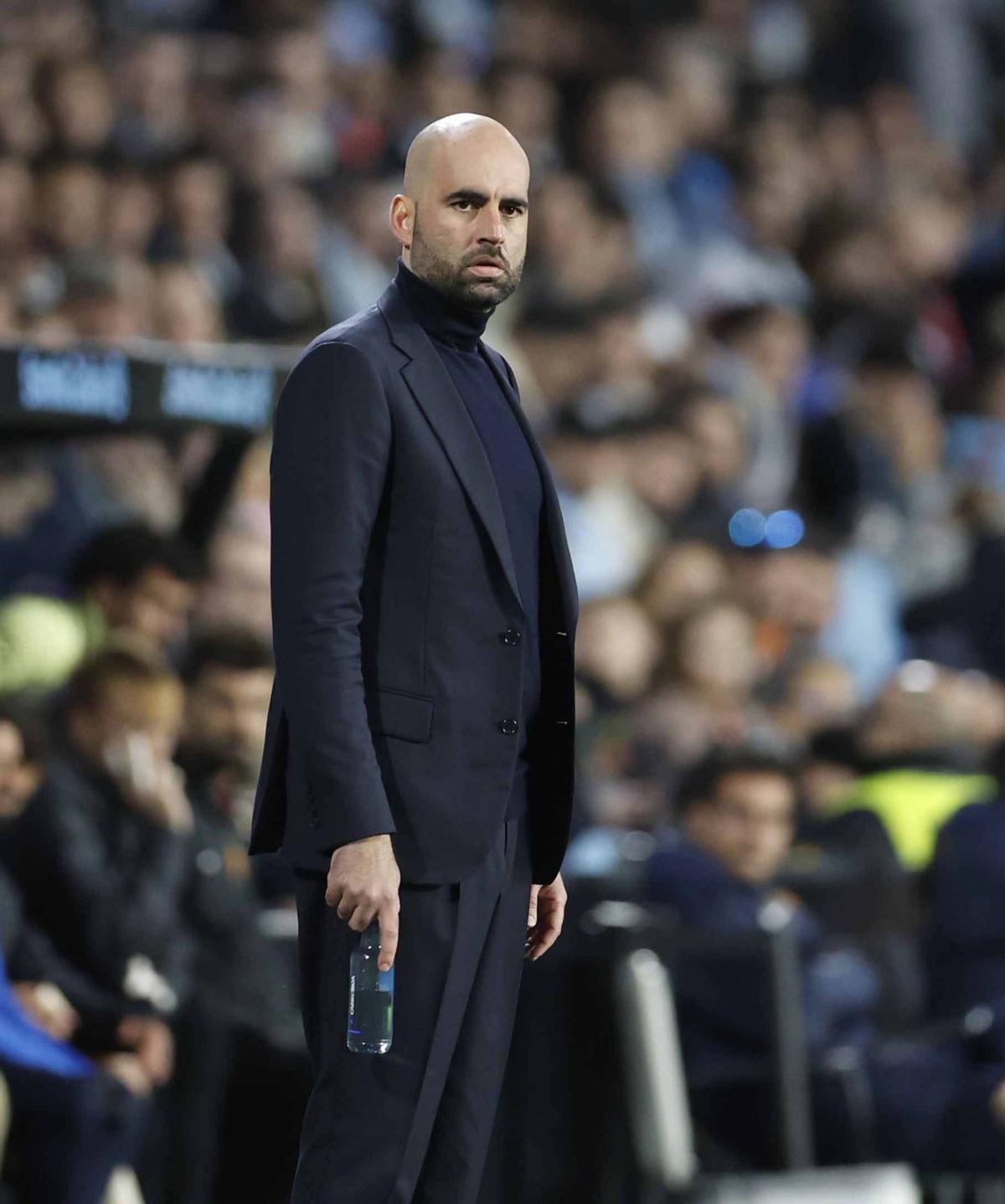 Claudio Giráldez,en el banquillo, durante el último partido contra el Mallorca.