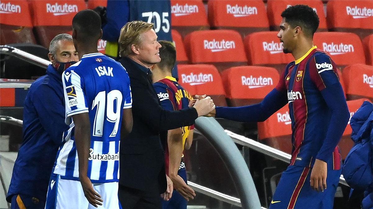 ¿Llegará Araujo al partido ante el PSG? La respuesta de Koeman es clara