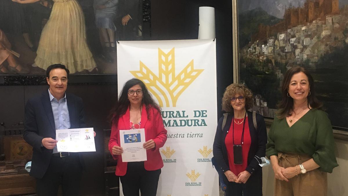 Caja Rural de Extremadura y Cocemfe Badajoz colaboran en un servicio de  apoyo a la participación social de discapacitados - El Periódico Extremadura
