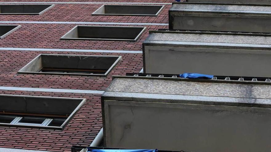 Banderas azules contra los cambios en el callejero