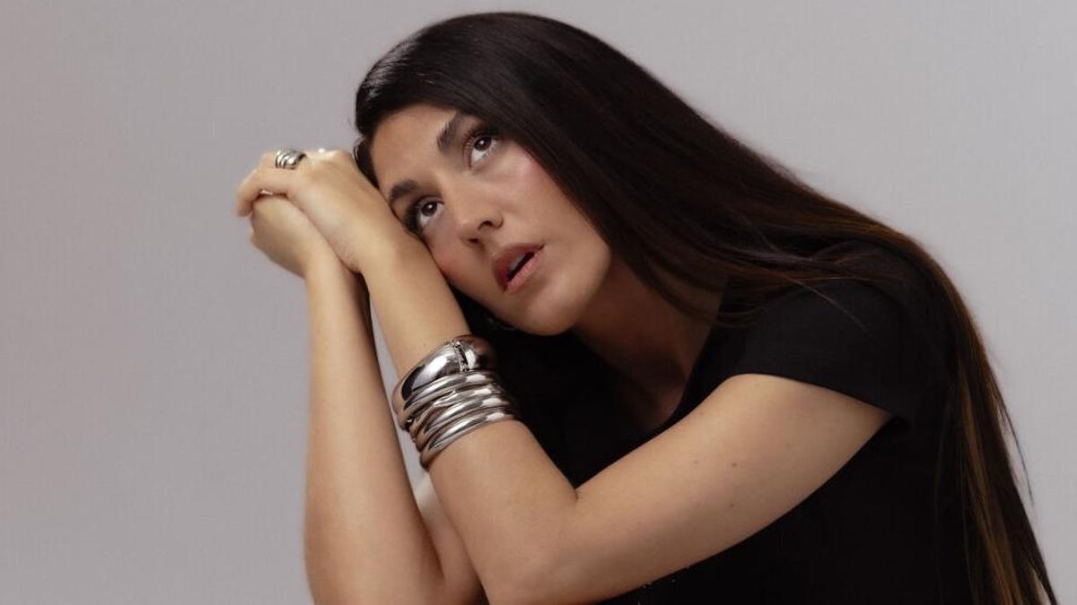 Queralt Lahoz cantante artista catalana de santa coloma barcelona