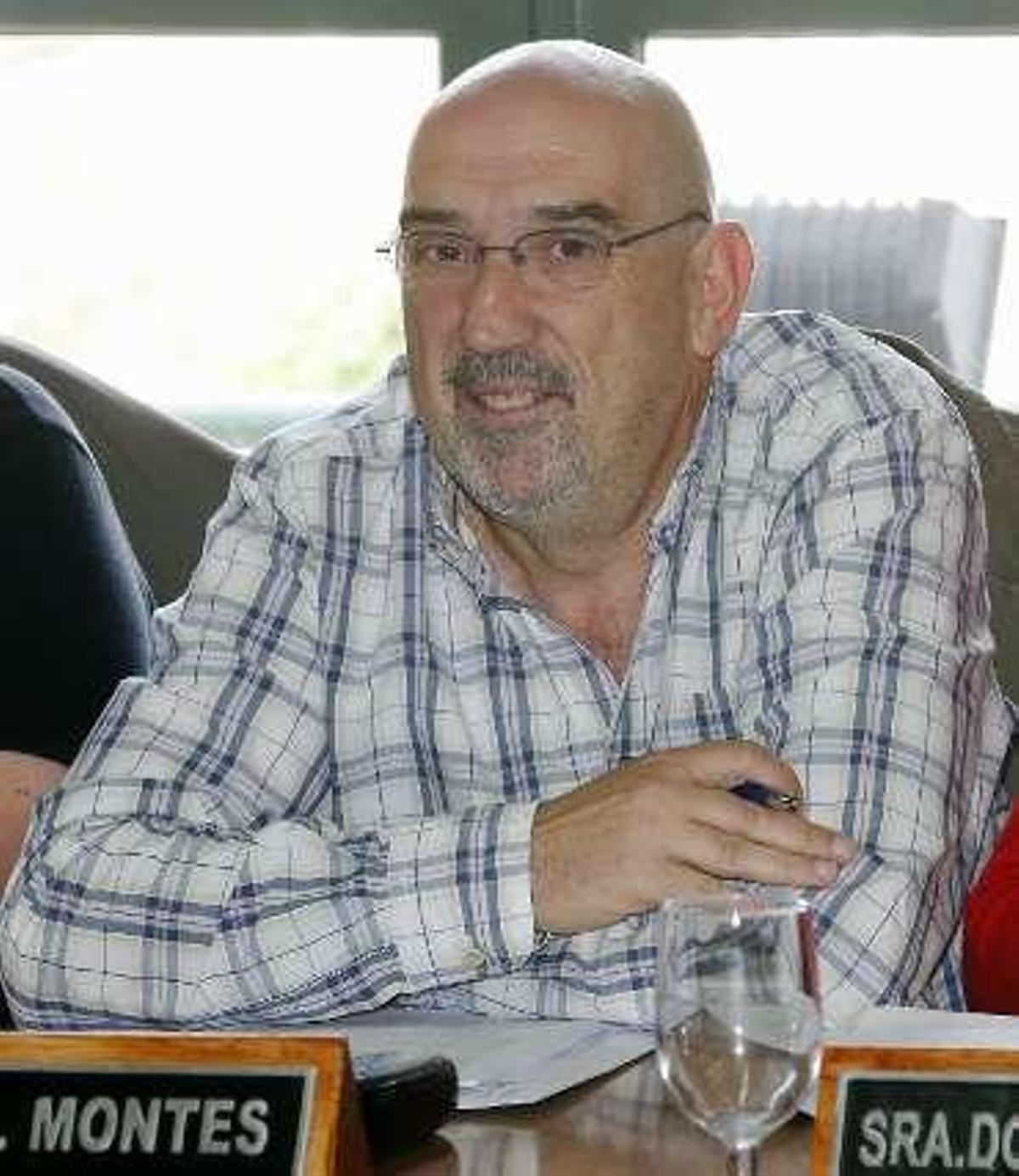 CC OO entrega los premios "1º de Maio" a Doa Saúde Mental y a Silvano Montes