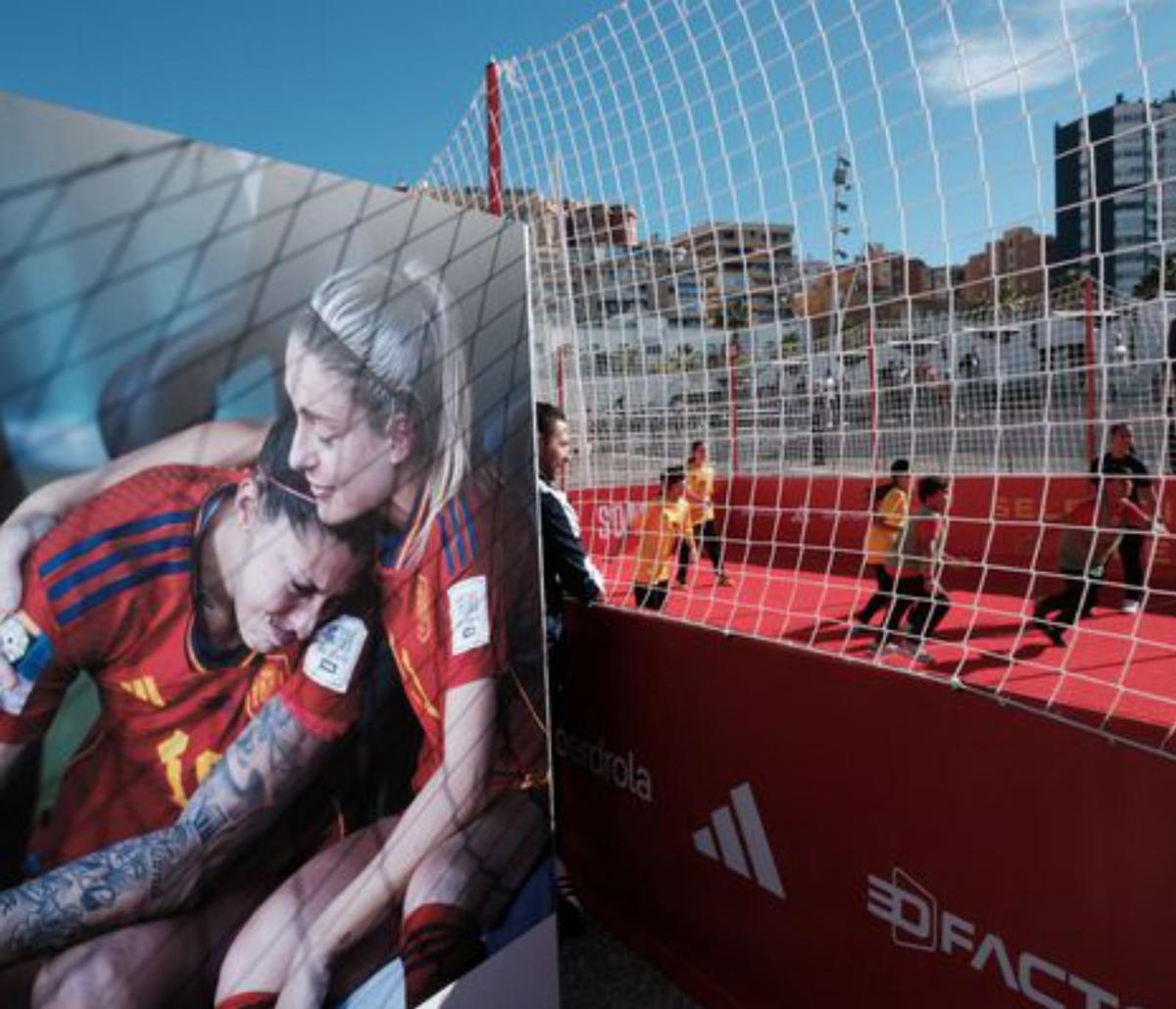 Málaga ya espera a la Selección femenina con la Fan Zone