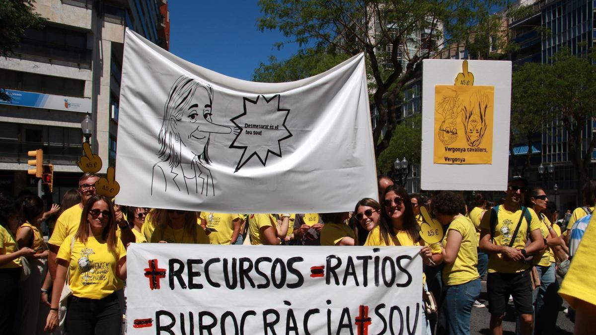 El SEPC convoca huelga en Secundaria y universidades para el próximo martes en apoyo a los docentes