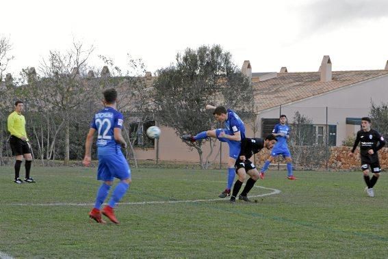 Der Schiedsrichter der Partie Atlético Baleares gegen VfL Bochum hat das Testspiel auf Mallorca am Mittwoch (10.1.) abgebrochen.