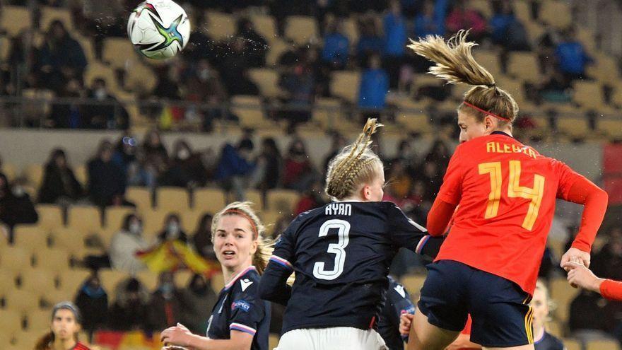 Partido de clasificación para el Mundial 2023 de la selección femenina española en la Cartuja.