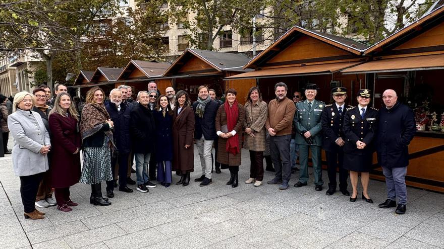 Atades inaugura su XV Rastrillo Navideño en pleno centro de Zaragoza